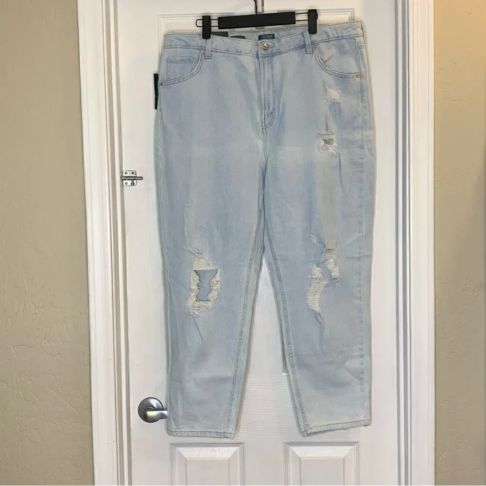 Wild Fable Highest Rise Mom Jeans Distressed Light Wash Size 18